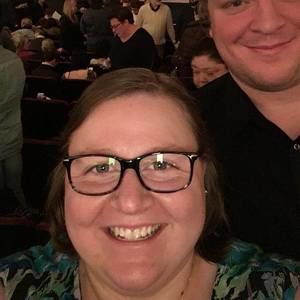 Meet your Posher, Liz